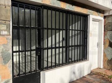 Local comercial · 39m² · Locales - a La Calle - Macrocentro, Resistencia