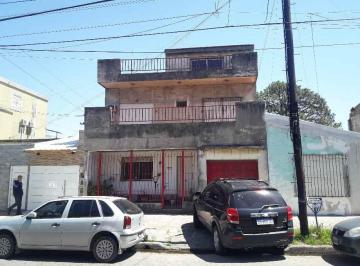Casa de 6 ambientes, Lanús · Casa en Venta en Lanus Oeste. Retasado