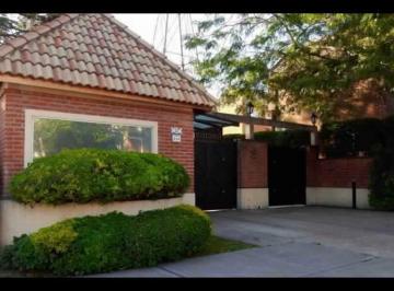 PH · 108m² · 4 Ambientes · 2 Cocheras · Triplex en Venta Ituzaingo