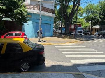 Local comercial , Villa Urquiza · Av A. Thomas Esq. Echeverria Local $750.000. - Sin Expensas