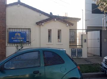 PH de 3 ambientes, San Isidro · Excelente PH 4 Ambientes en 1 Planta con Patio en Martinez