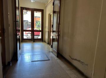 Departamento Alquiler de 2 ambientes · Bompland/honduras 2 Ambientes Frente Alquiler $700.000