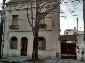 Casa · 480m² · Casa - S. Isi. - Centro