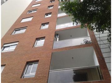 Departamento · 50m² · 2 Ambientes · Alquiler de 2 Ambientes Amplios Av Mitre 1915