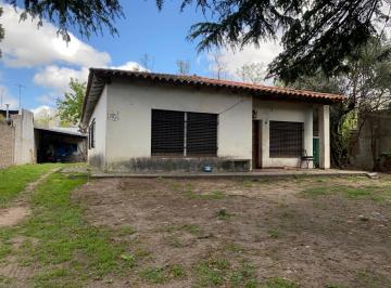 Casa de 4 ambientes, Lomas de Zamora · Chalet S/2 Lotes en Venta