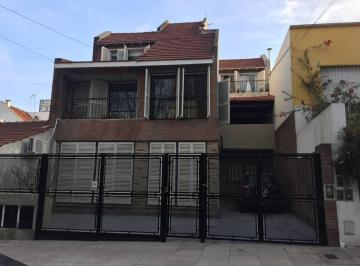 PH de 2 ambientes, Belgrano · PH Planta Baja Al Frente con Espacio Guarda Coches y Gran Jardin