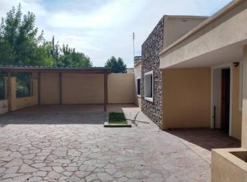Casa de 5 ambientes, Mendiolaza · Venta. Casa de 3 Doritorios y 3 Baños en Mendiolaza.