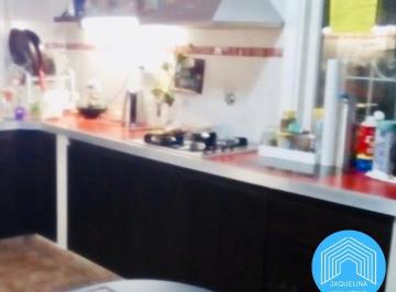 Casa · 80m² · 4 Ambientes · 1 Cochera · Casa 4 Amb con Jardín y Cochera - Castelar