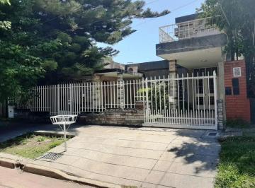 Casa de 6 ambientes, Morón · Casa de 6 Ambientes en Castelar Norte