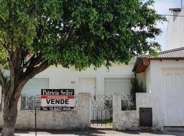 Casa · 115m² · 3 Ambientes · 1 Cochera · Casa 3 Amb. Estilo Americana con Parque