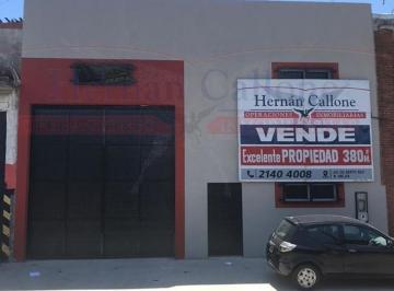 Bodega-Galpón · 520m² · Excelente Galpón de 520 m² en San Justo