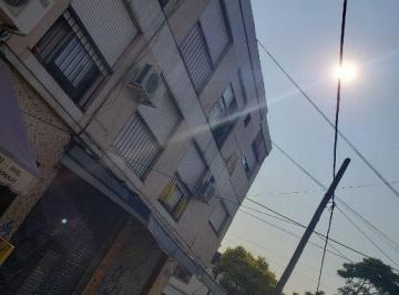 Departamento de 2 ambientes, Lomas de Zamora · Depto en Venta de 2 Amb Al Frente en Lomas de Zamora Oeste