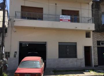 Casa de 3 ambientes, Quilmes · Casa con Local en Venta en Bernal Oeste