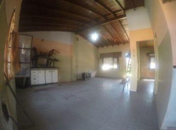 MOU-MOU-53_2 · Casa Lote Propio - a Reciclar - Jardín - Fondo