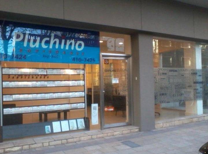 Fondo de comercio · 210m² · 1 Ambiente · 10 Cocheras