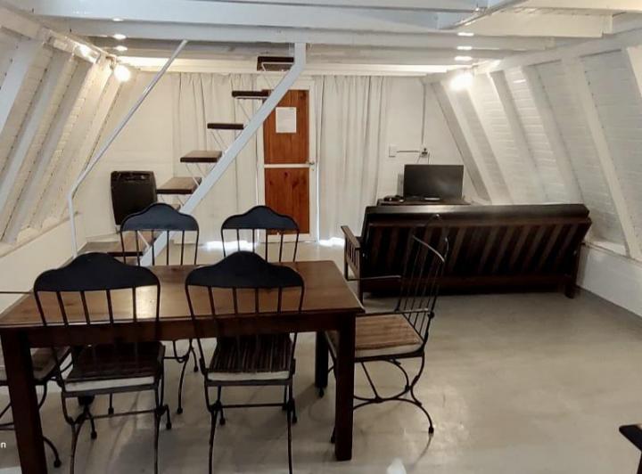 Casa · 70m² · 3 Ambientes · 2 Cocheras