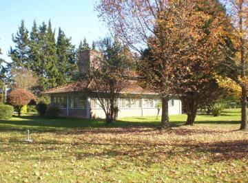 Campo · 100m² · 5 Ambientes · 2 Cocheras · Chacra con Excelente Ubicación en Los Cardales