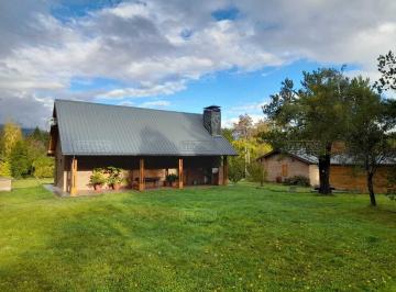 Casa · 228m² · 4 Ambientes · 2 Cocheras · Casa en Venta Ubicado en Lago Puelo (Cushamen), Chubut
