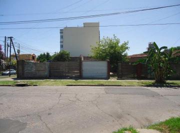 Terreno · 162m² · 1 Cochera · Lote en Venta en Ituzaingo Norte