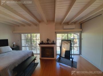 Departamento · 94m² · 5 Ambientes · 2 Cocheras · Departamento en Venta en Boat Center.