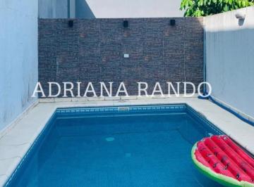 Casa de 5 ambientes, Villa Devoto · Bahia Blanca 2600 - Oportunidad! Triplex de 5 Amb con Piscina y Guardacoche