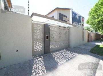 Casa · 67m² · 3 Ambientes · 1 Cochera · Casa - Jose Marmol