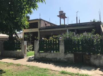 Casa de 3 ambientes, Almirante Brown · Casa en Venta