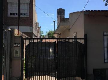PH · 42m² · 3 Ambientes · 1 Cochera · PH - Temperley Este