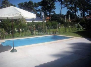 Foto1 · Casa en Venta de 4 Dorm. en Lugano, Punta del Este.
