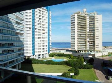 Foto1 · Apartamento en Venta de 2 Dorm. en Ocean Tower, Punta del Este.