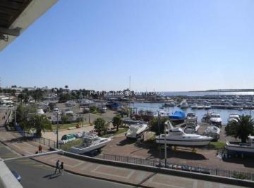Foto1 · Apartamento en Venta de 4 Dorm. en Fontaine, Punta del Este.
