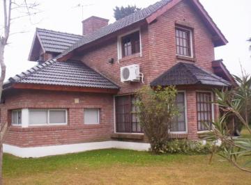 Casa · 147m² · 3 Ambientes · 1 Cochera · Casa Venta Moreno "Banco Provincia"