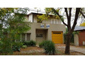 Casa · 222m² · 8 Ambientes · Inmejorable Casa en Ricardone