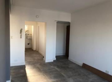 Departamento de 3 ambientes, La Matanza · Departamento de 3 Ambientes / Av de Mayo 800