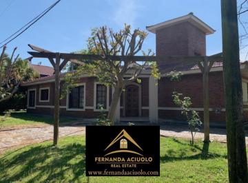 Casa · 150m² · 4 Ambientes · 2 Cocheras · Linda Casa en Venta en Venado 2
