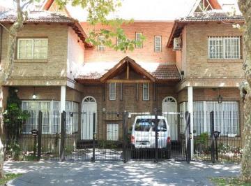 Casa · 121m² · 4 Ambientes · 1 Cochera · Duplex Venta 4 Ambientes San Andres