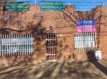 Casa de 3 ambientes, Lomas de Zamora · Belgrano Al 700 Casa en Muy Lindo Barrio.