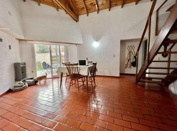 VRG-VRG-15_2 · Hermoso y Amplio Jardin en Esta Hermosa Propiedad