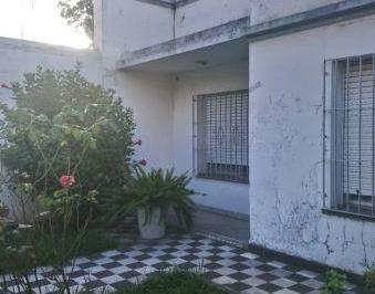 GLE-GLE-531_2 · Casa 3 Ambientes. | Beruti Al 2000