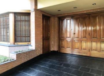 Casa · 169m² · 4 Ambientes · Chalet Calle Gorriti 1800 - Lomas de Zamora