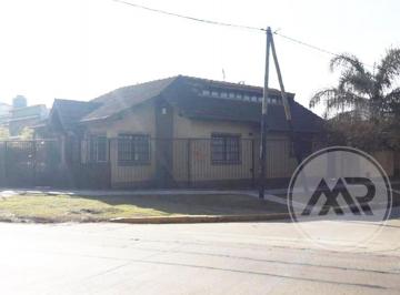 Casa · 176m² · 4 Ambientes · 1 Cochera · Casa Venta Ituzaingo