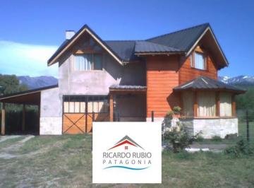 Casa · 140m² · 8 Ambientes · Casa - Arrayanes