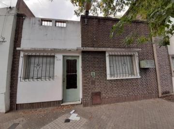 Casa · 60m² · 2 Dormitorios · Garay 1289 Retasada, Real Oportunidad