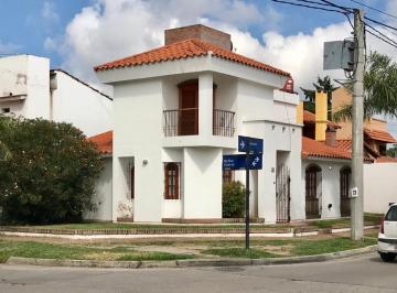 Casa de 3 ambientes, Córdoba · Apto Credito Casa en Venta Barrio Escobar