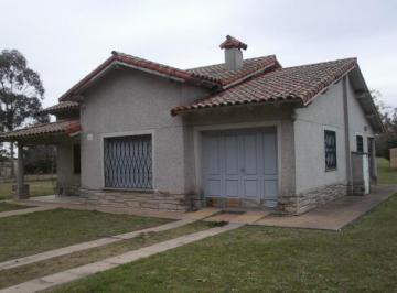 Casa · 124m² · 3 Ambientes · 10 Cocheras · Fracción con Casa Venta Arturo Seguí