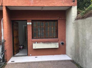 Casa de 4 ambientes, San Miguel · Venta! Duplex con Espacio Vehicular Propio y Gran Parque