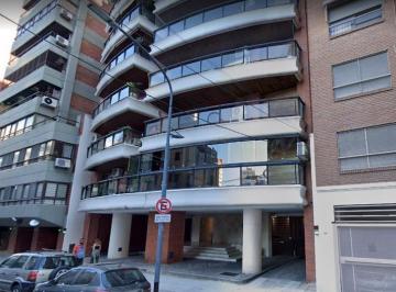 edificio · Dueño Alquila Amoblado y Equipado 97 m² Cochera