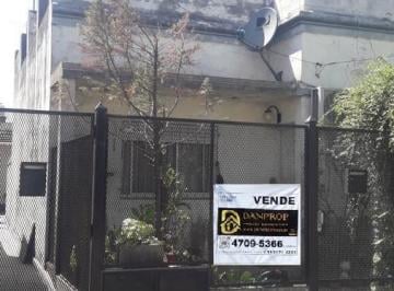 Casa · 140m² · 5 Ambientes · Berutti 200 - 2 Casas - Lote 220 m - V Martelli - Vende