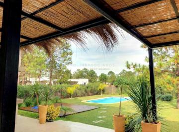Foto1 · Casa en Venta de 3 Dorm. en Barrio Privado La Residence, Punta del Este.
