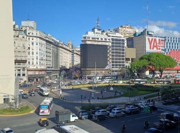 Oficina comercial de 2 ambientes, Tribunales · Oficina Muy Luminosa. Muy Buena Vista Obelisco. Impecable, Categoría.